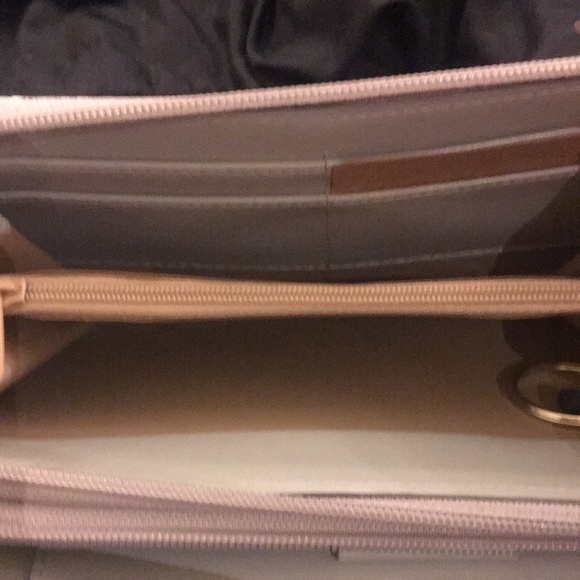 (OS) Buxton wallet - Picture 3 of 9